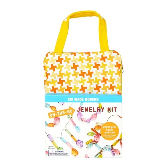 BNIB Kid Made Modern On-the-Go Jewelry Kit with Carrying Case for Travel - Picture 1 of 3